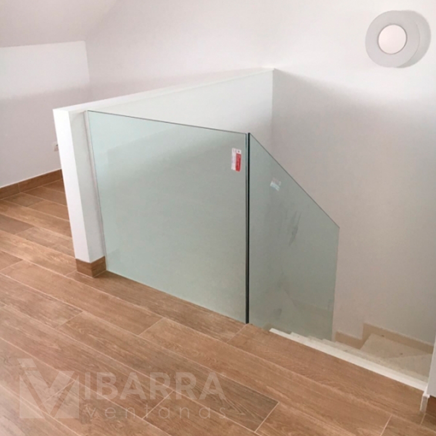 Foto “marca-de-agua-ibarra6”  de la galería Tiro de escalera | Ibarra Ventanas