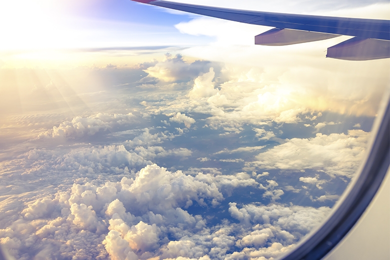 Imagen de la noticia Descubre por qué las ventanas de los aviones son ovaladas | Ibarra Ventanas